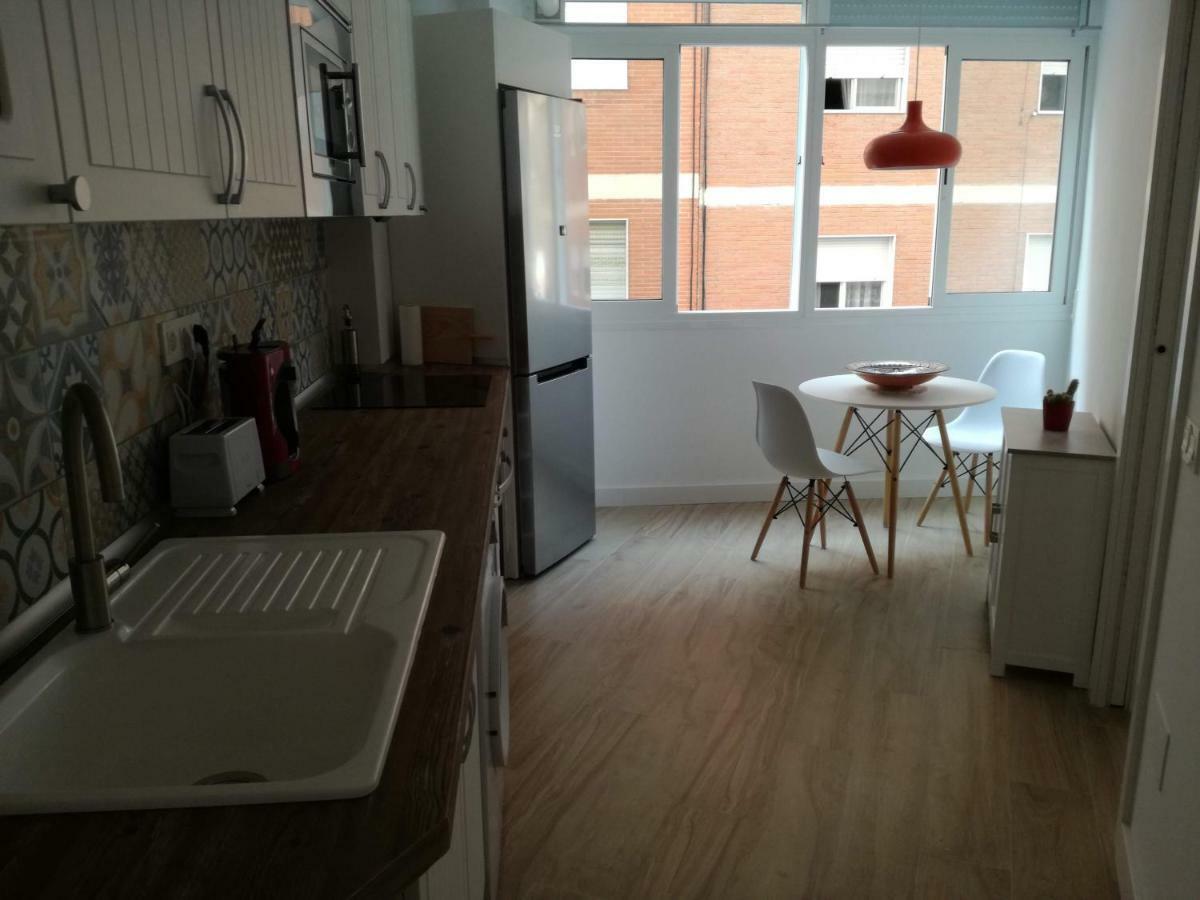 El Zapillo Apartment *